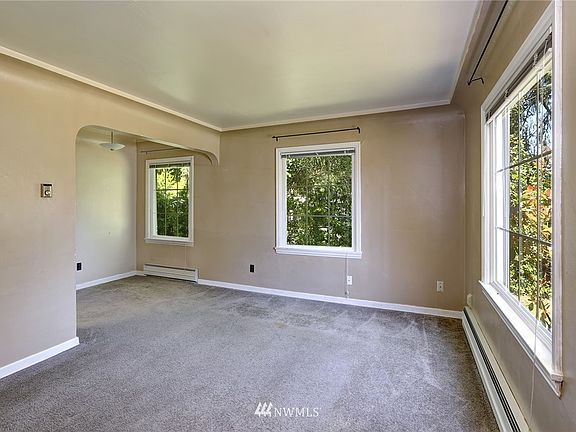 4th image of 10238 Patterson Street