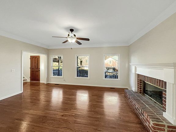 4th image of 8432 Indian Hills Dr