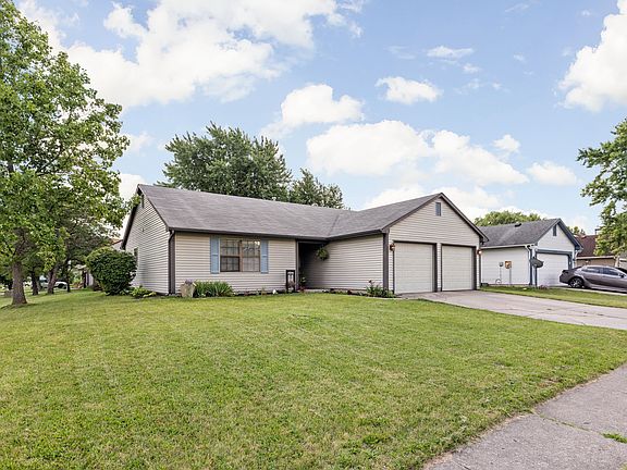 2nd image of 3049 N River Birch Dr