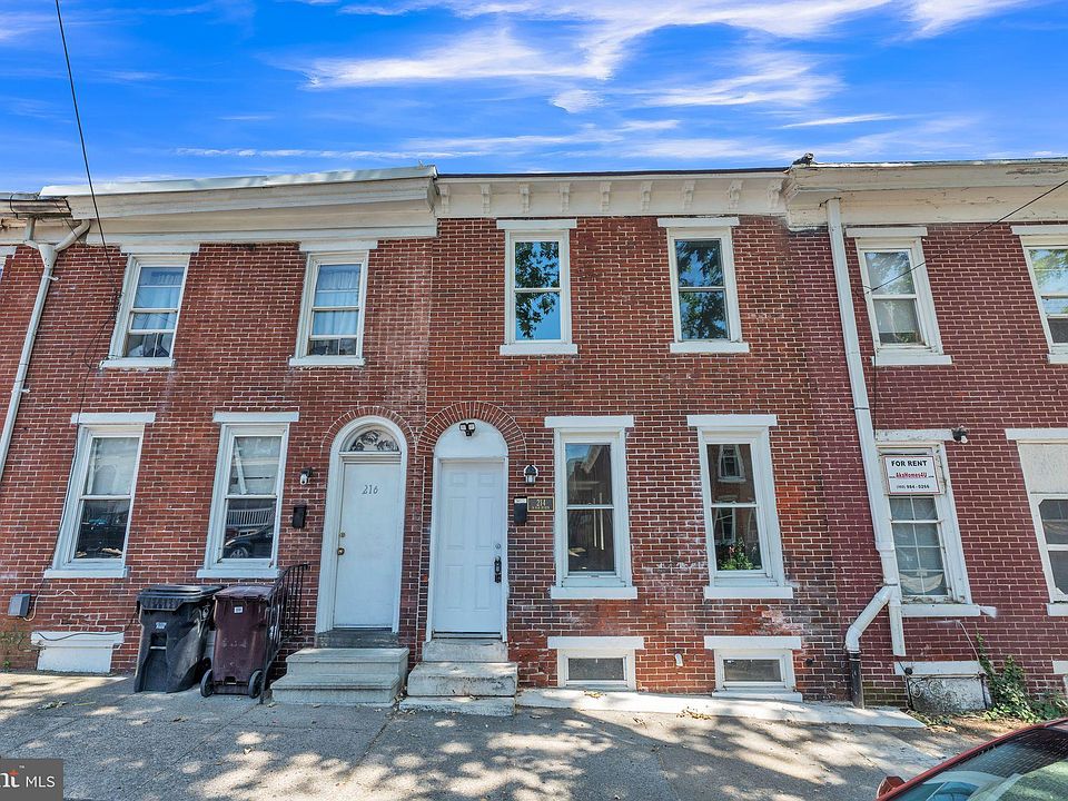 1st image of 214 N Van Buren St
