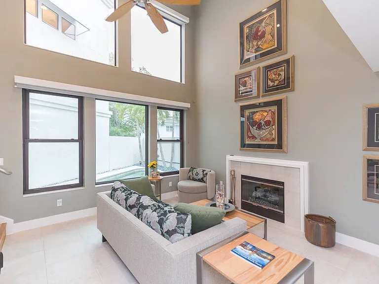 2020 W Dekle Ave #C — Photo 10