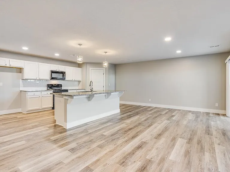 8845 W Haylee St — Photo 14