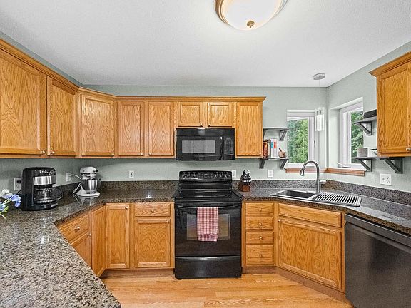 3rd image of 2648 Lee Ln