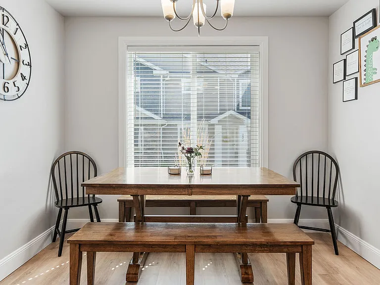 231 W Seasons Ln — Photo 11