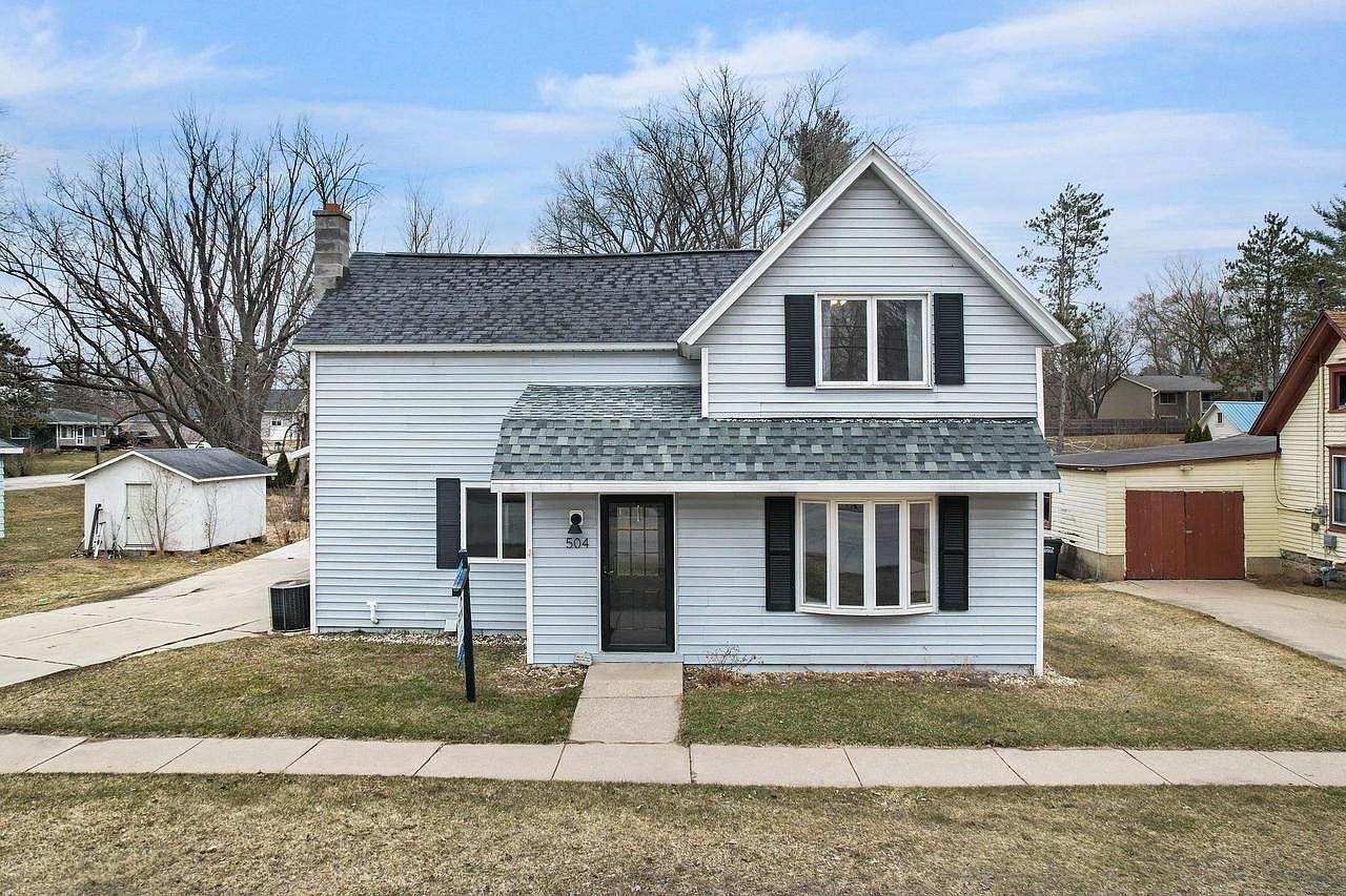 504 Lake St, Pardeeville, WI 53954 Zillow