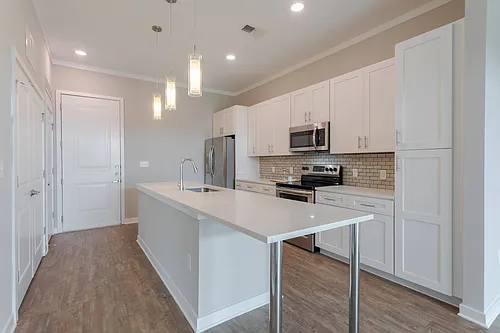 One Riverside Apartments Photo 1
