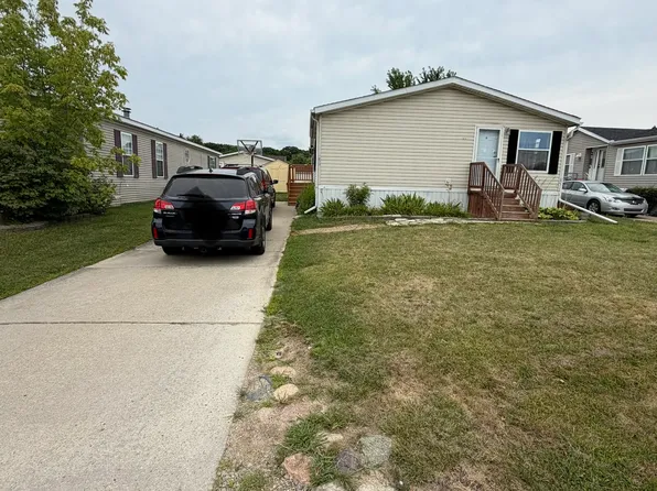 1873 Knollwood Bnd #236, Ypsilanti, MI 48198