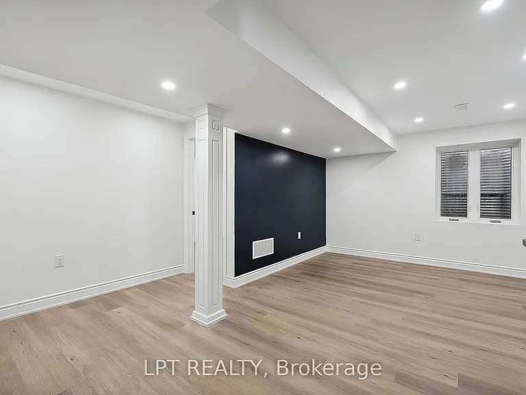 140 Springvalley Cres #LOWER — Photo 4