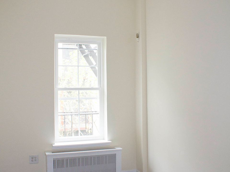 1st image of 116 E 11th St APT 4C