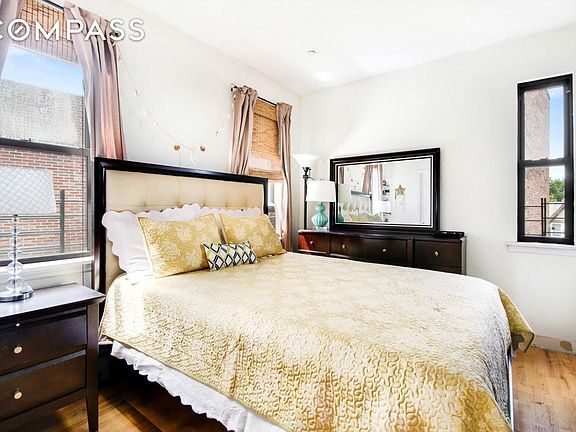 3rd image of 6126 Mount Olivet Cres