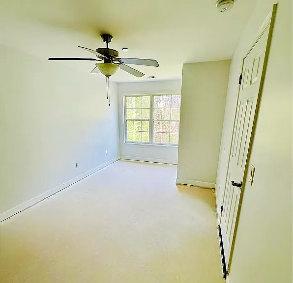 76 Des Moines Ct #76 — Photo 6