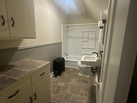 5th image of 1249 5th Ave N #2