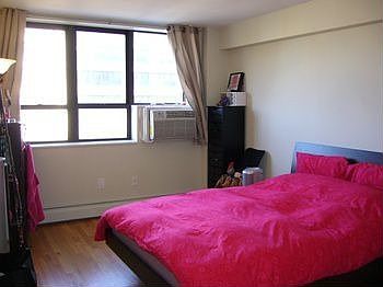 4th image of 220 Manhattan Ave APT 5L
