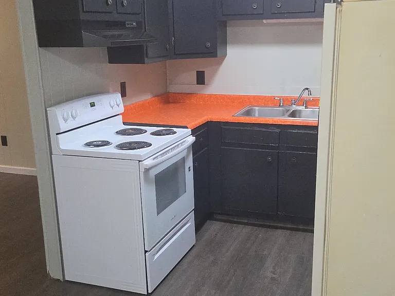 1109 Speedway Ave #4 — Photo 9