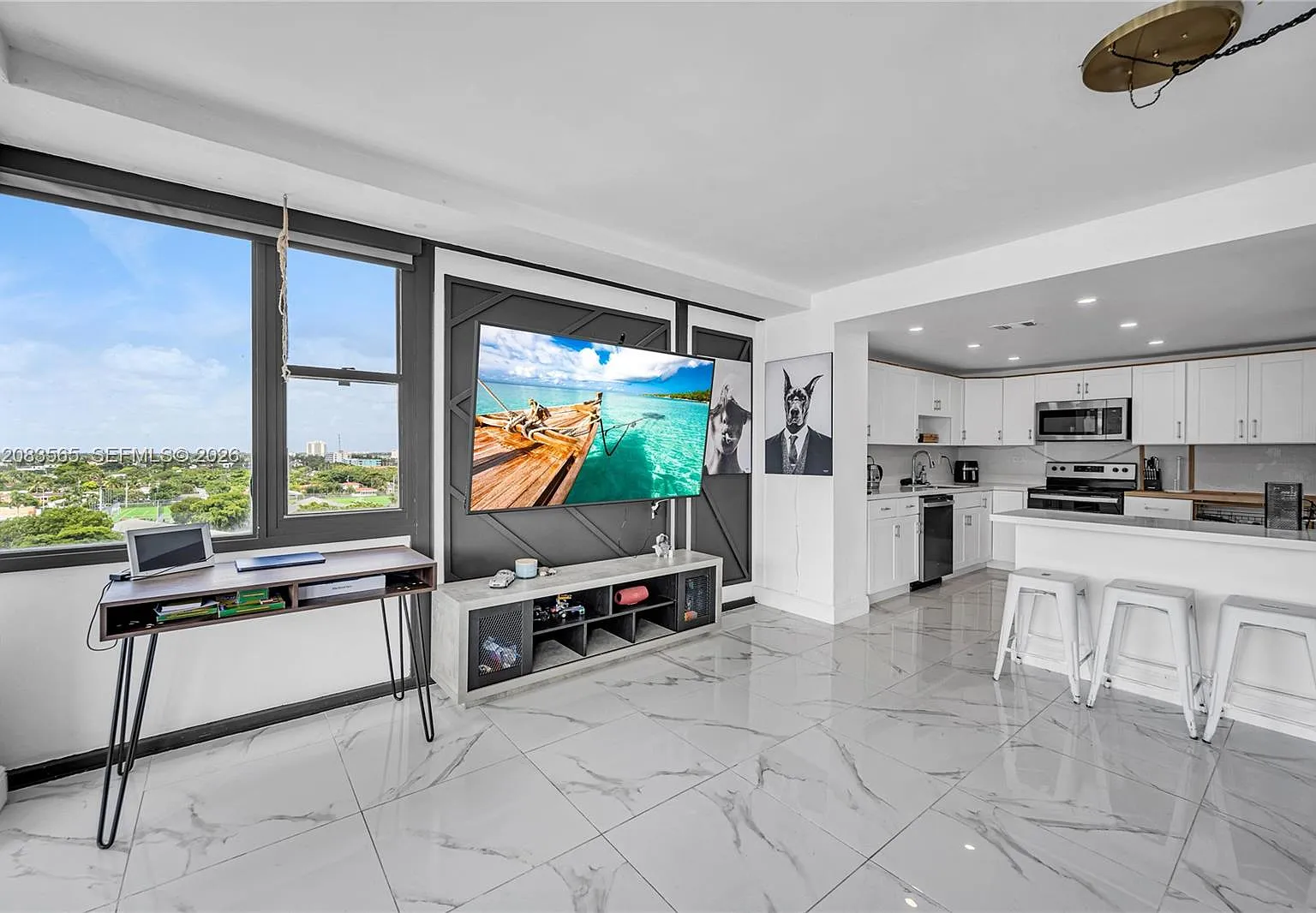 Caribbean Towers Condo — Photo 4