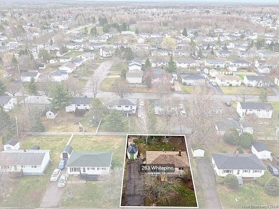 3rd image of 263 Whitepine Rd
