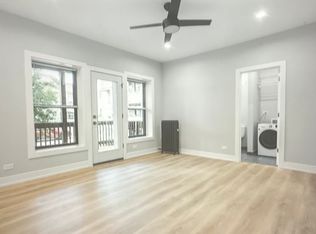 1239 W Morse Ave APT 2, Chicago, IL 60626