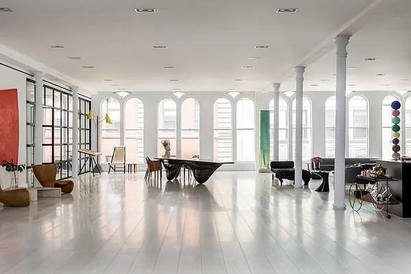 Sold by Compass | media 18