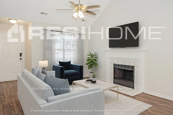 3 bed, 2.0 bath, 1475 sqft, $1,565 — Photo 4