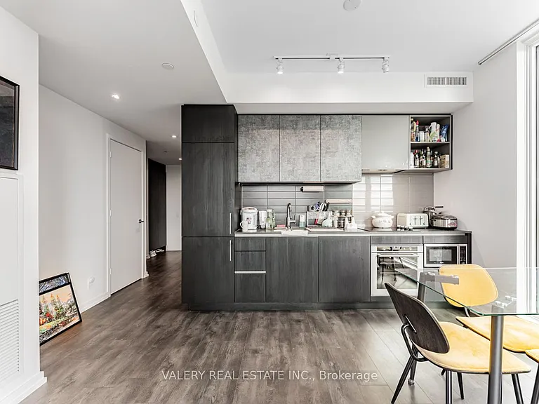 1000 Portage Pkwy #2305 — Photo 8