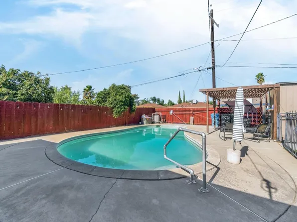 1016 Cutting St, Madera, CA 93638