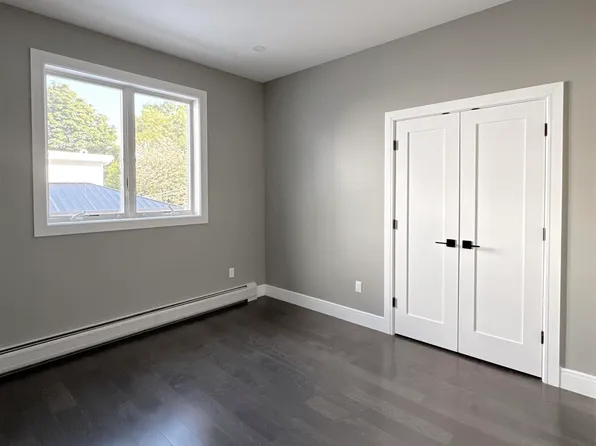 29 Carlton Avenue image 28 of 32