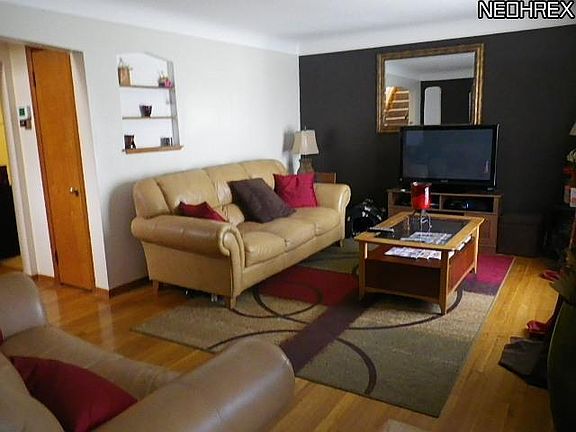 3rd image of 12219 Woodward Blvd