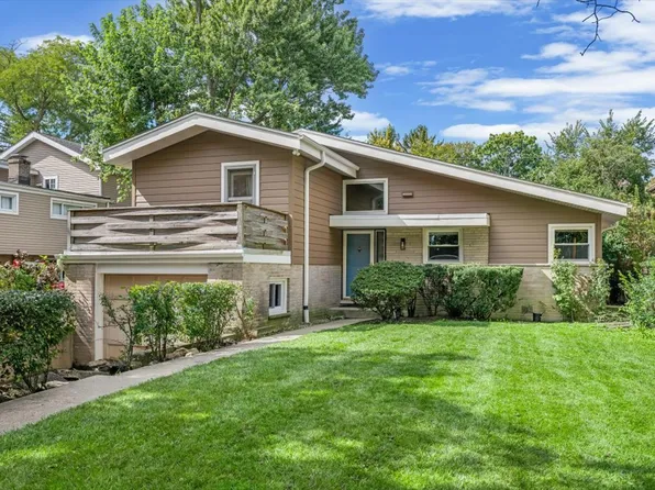 1326 Cavell Ave, Highland Park, IL 60035