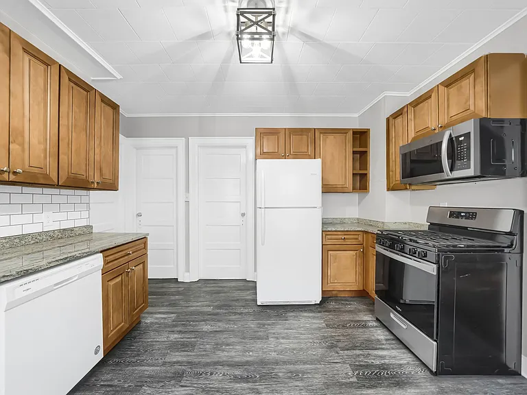 36 Callodine Ave #1 — Photo 22