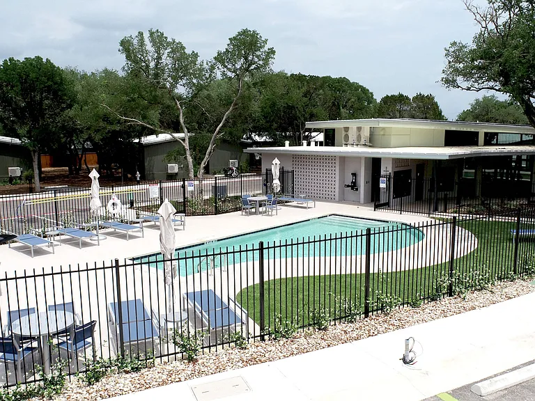 Casata Austin — Photo 9
