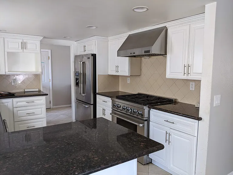 612 N Ynez Ave — Photo 7