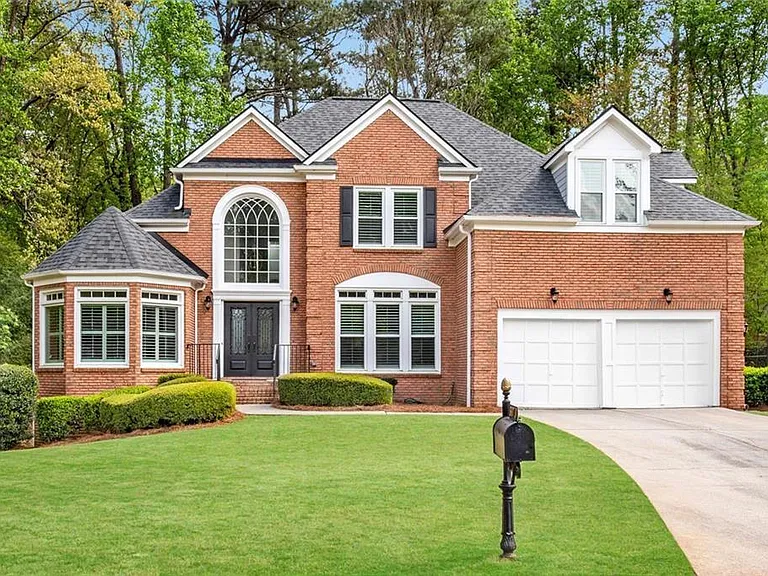 6070 Poplar Spring Dr — Photo 1