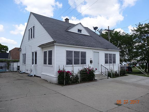 2nd image of 1601 Buchanan Ave SW