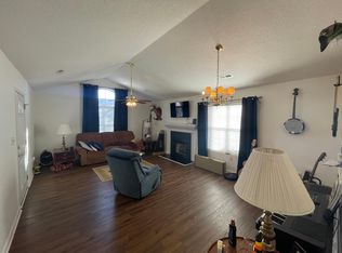 123 Five Forks Rd, Simpsonville, SC 29681