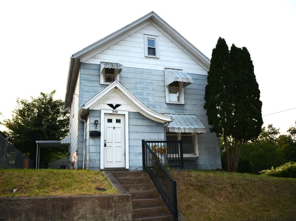 300 Wood St, Sistersville, WV 26175