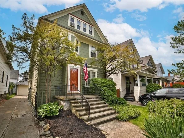 31 Warren Ave, Kenmore, NY 14217