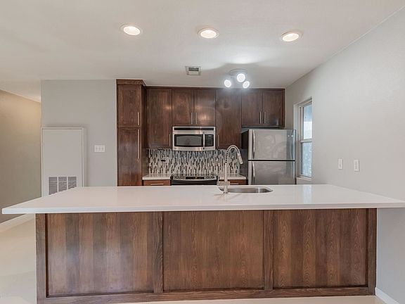 4th image of 2450 Ashdale Dr APT 205