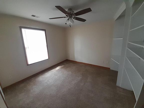 4th image of 129 E 4th St