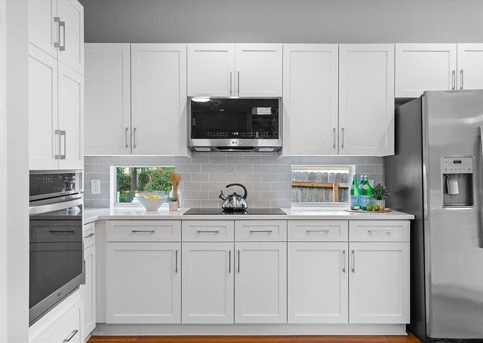 1st image of 10801 Beachmont Ln