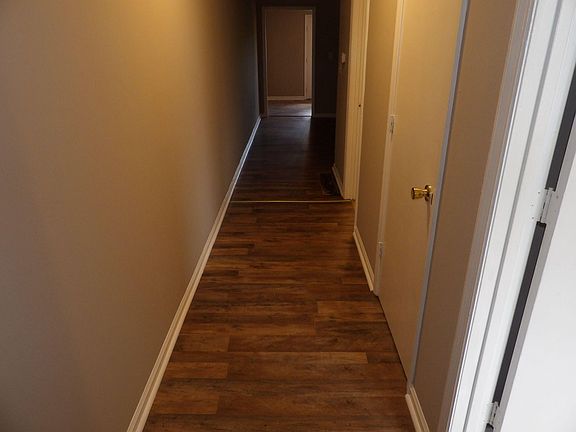 5th image of 75 Ashwood Ct #3