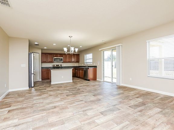 4th image of 2387 Yellow Grass Ct