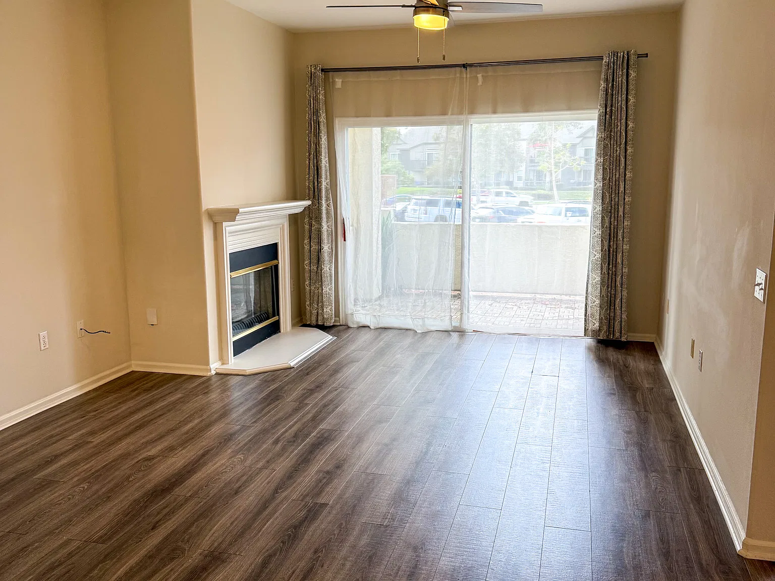 3 bed, 1199 sqft, $3,200 — Photo 2