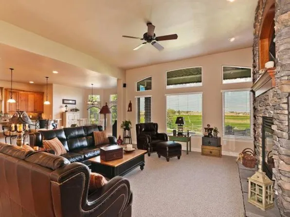 1848 Sundance Dr, Longmont, CO 80501