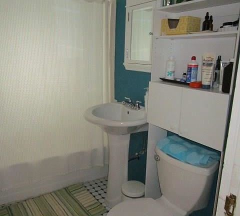 3rd image of 180 Richmond Ave APT 4