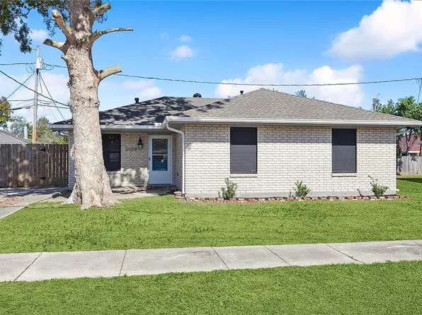 2120 N River Park Dr, Violet, LA 70092