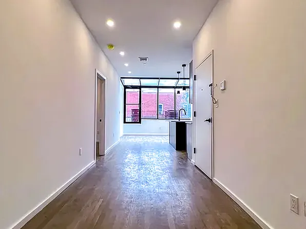 20-01 Steinway Street TWO image 18 of 19