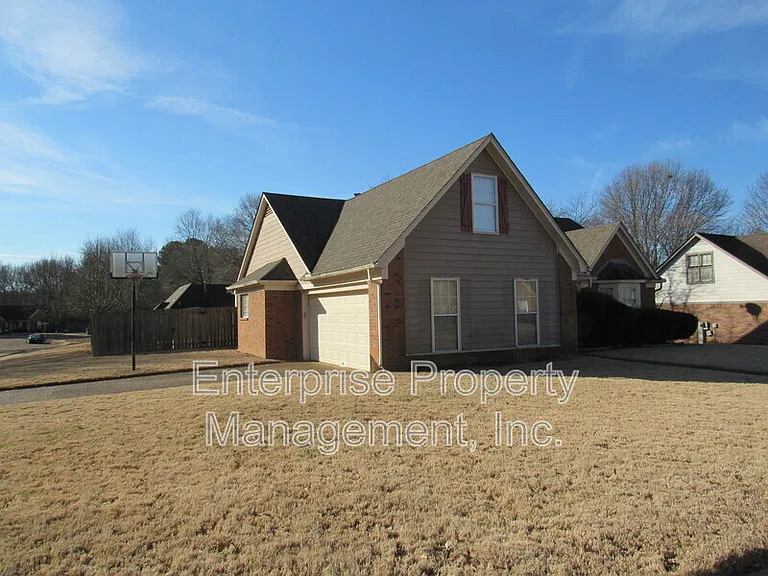 7037 Meadowlands Pl — Photo 1