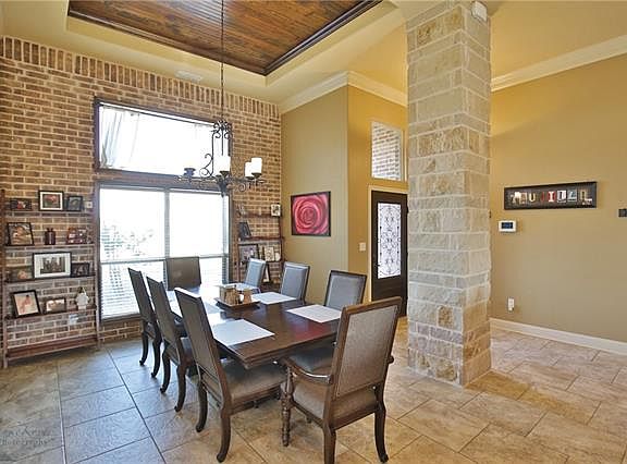 3rd image of 4650 Vista Del Sol