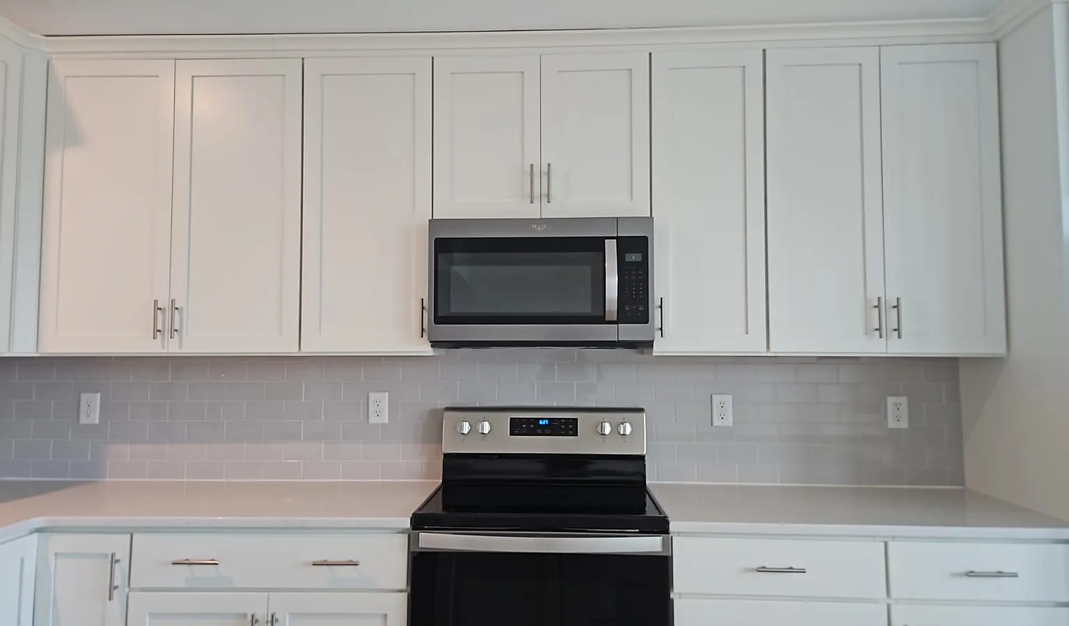 3 bed, 2050 sqft, $2,400 — Photo 1