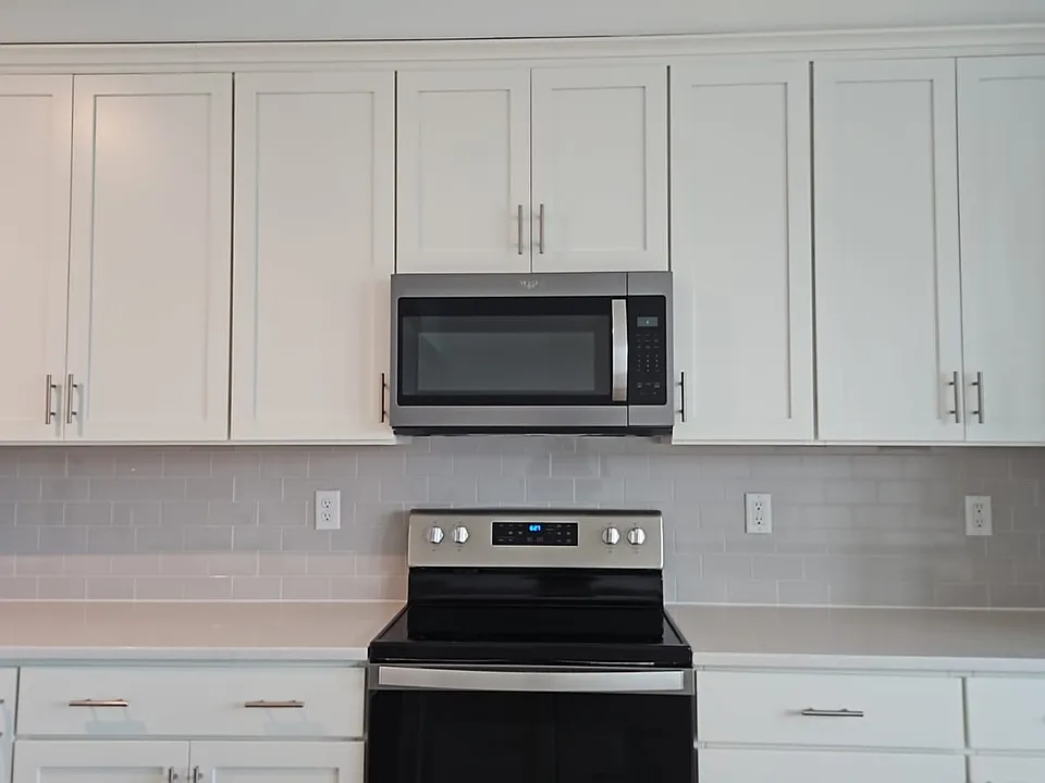 3144 Eton Pl